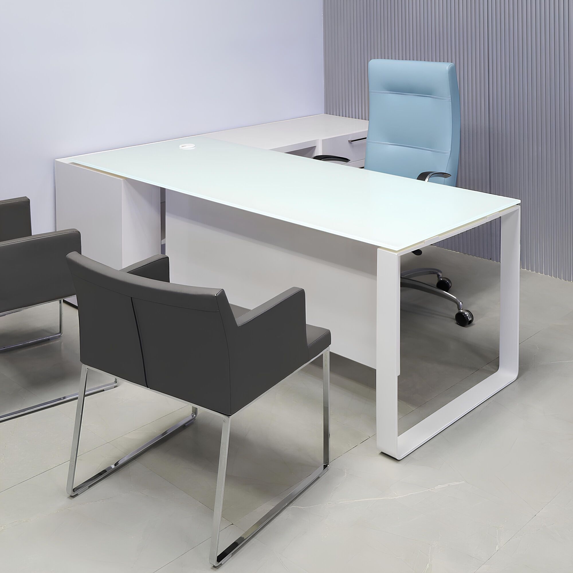 72-inch Aspen Executive Desk with Credenza with 1/2