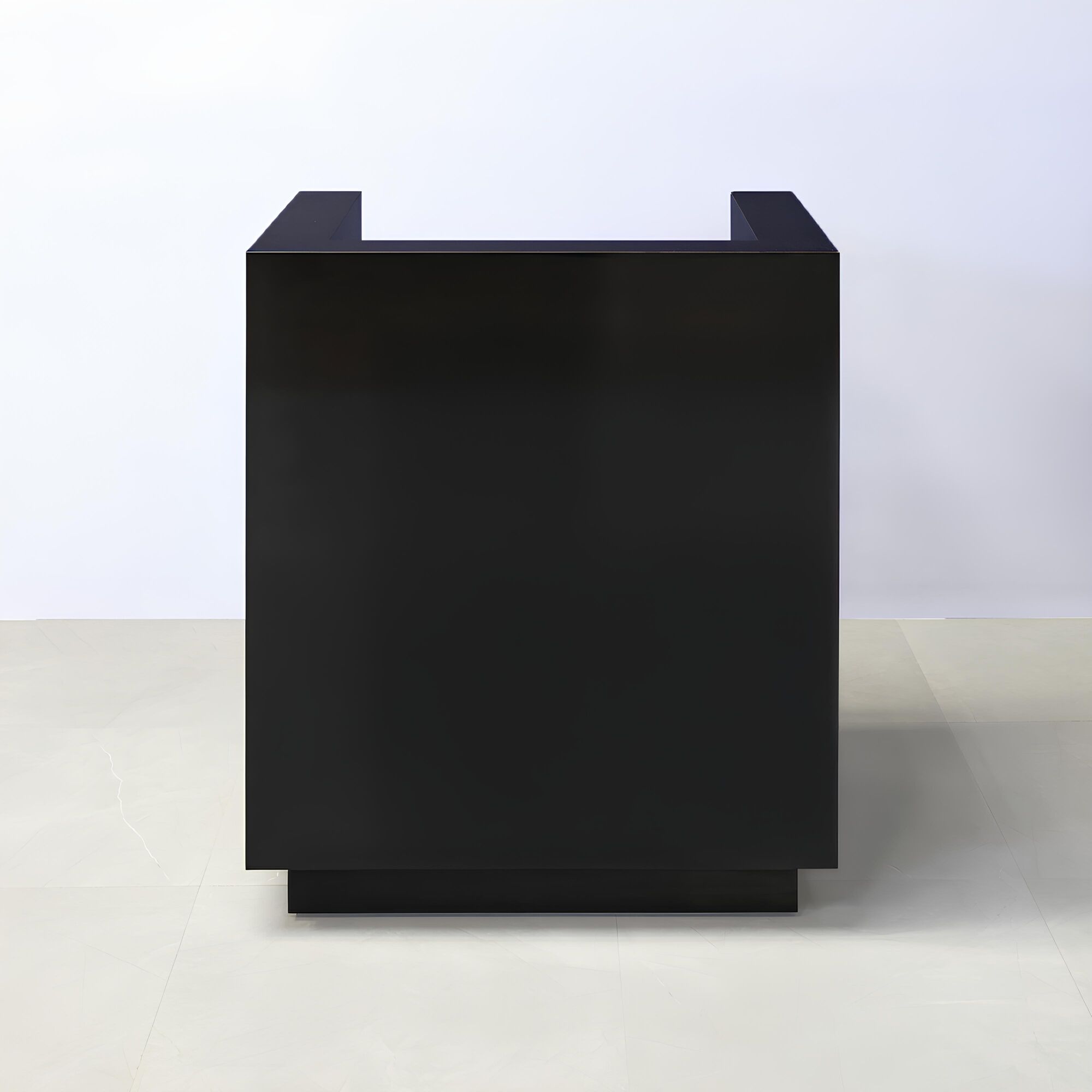 32-inch Dallas U-Shape Podium & Host in Black.