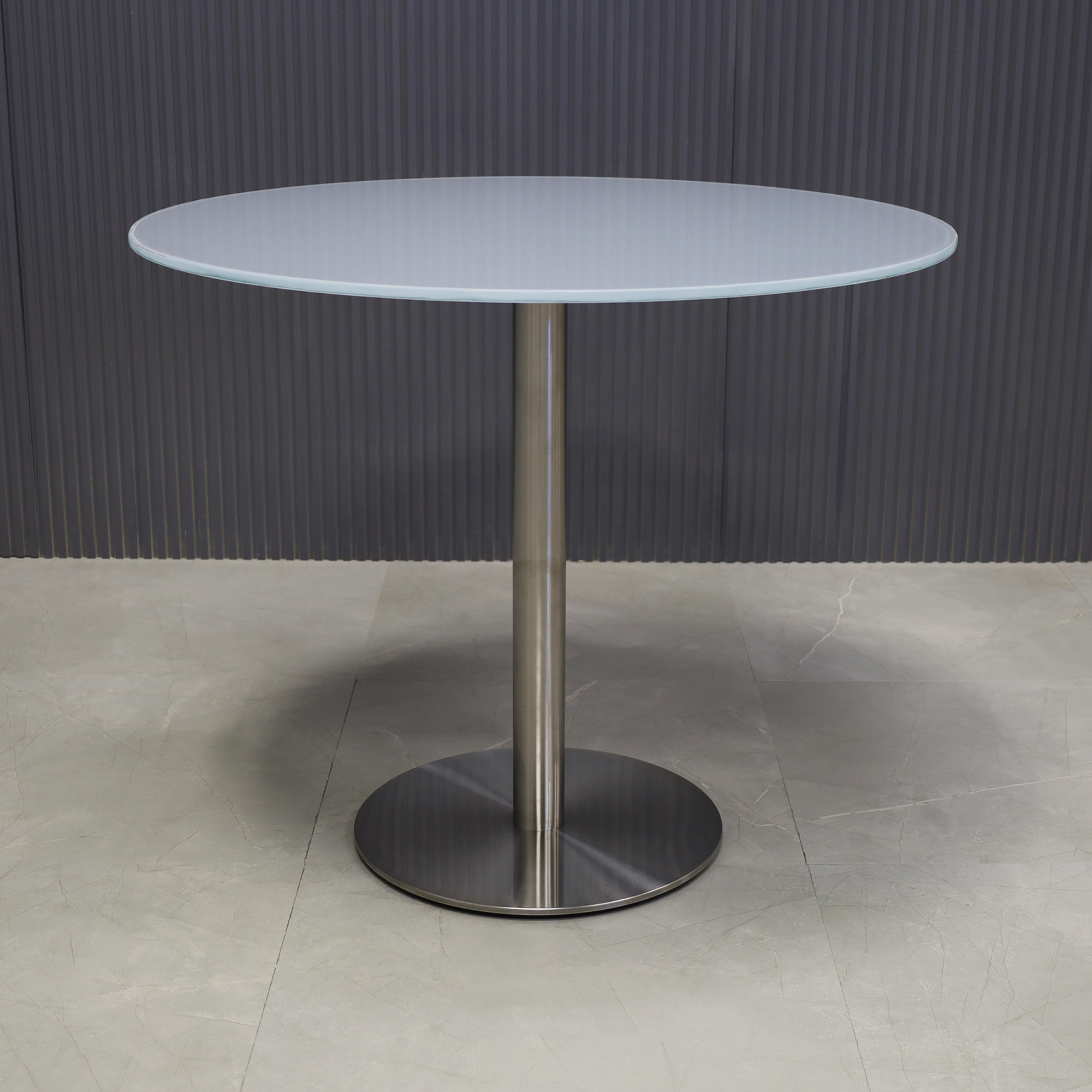 36-inch California Round Cafeteria Table in 1/2