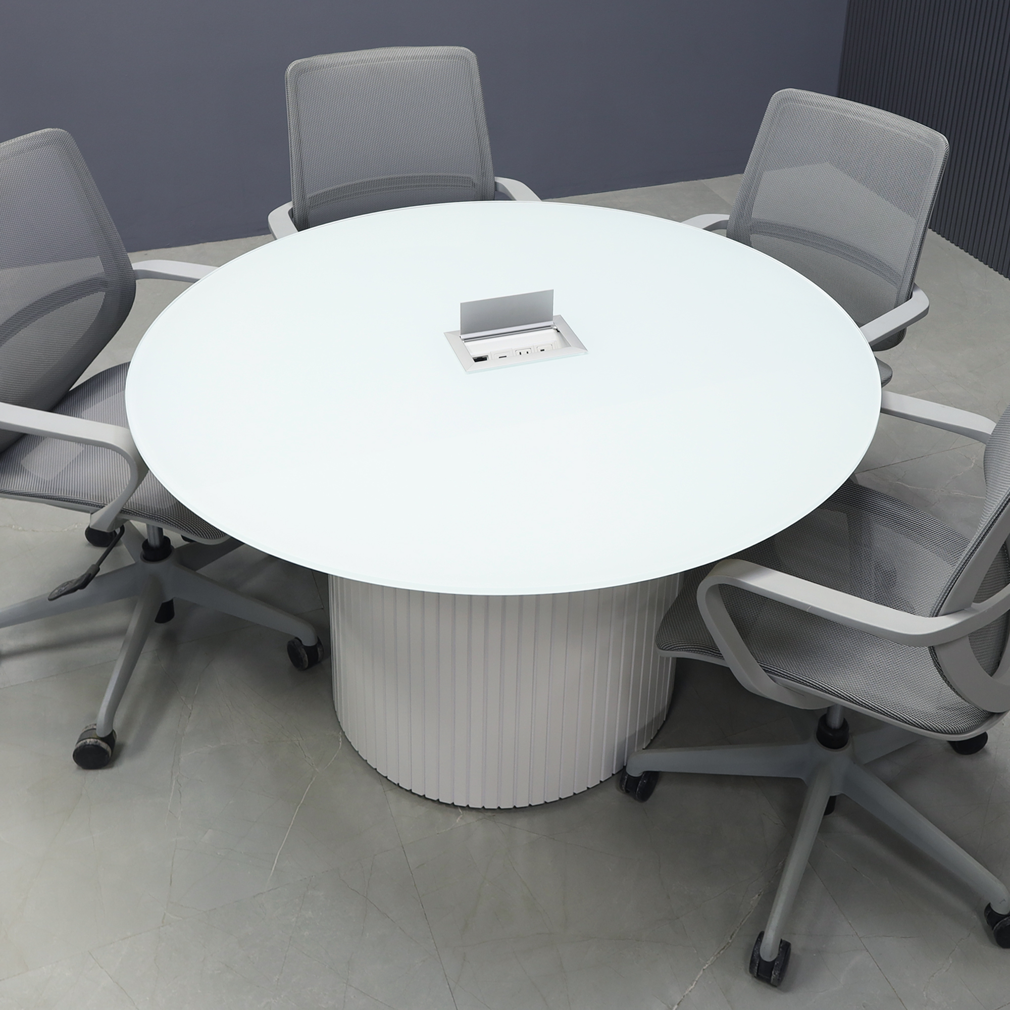 48-inch Omaha Round Conference Table in 1/2