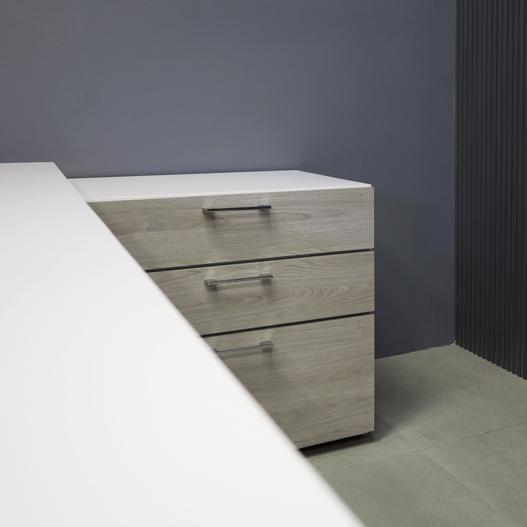 72-inch Aspen Executive Desk With Credenza in white gloss laminate top & credenza, greywood matte laminate privacy panel & front drawers, with white metal leg.