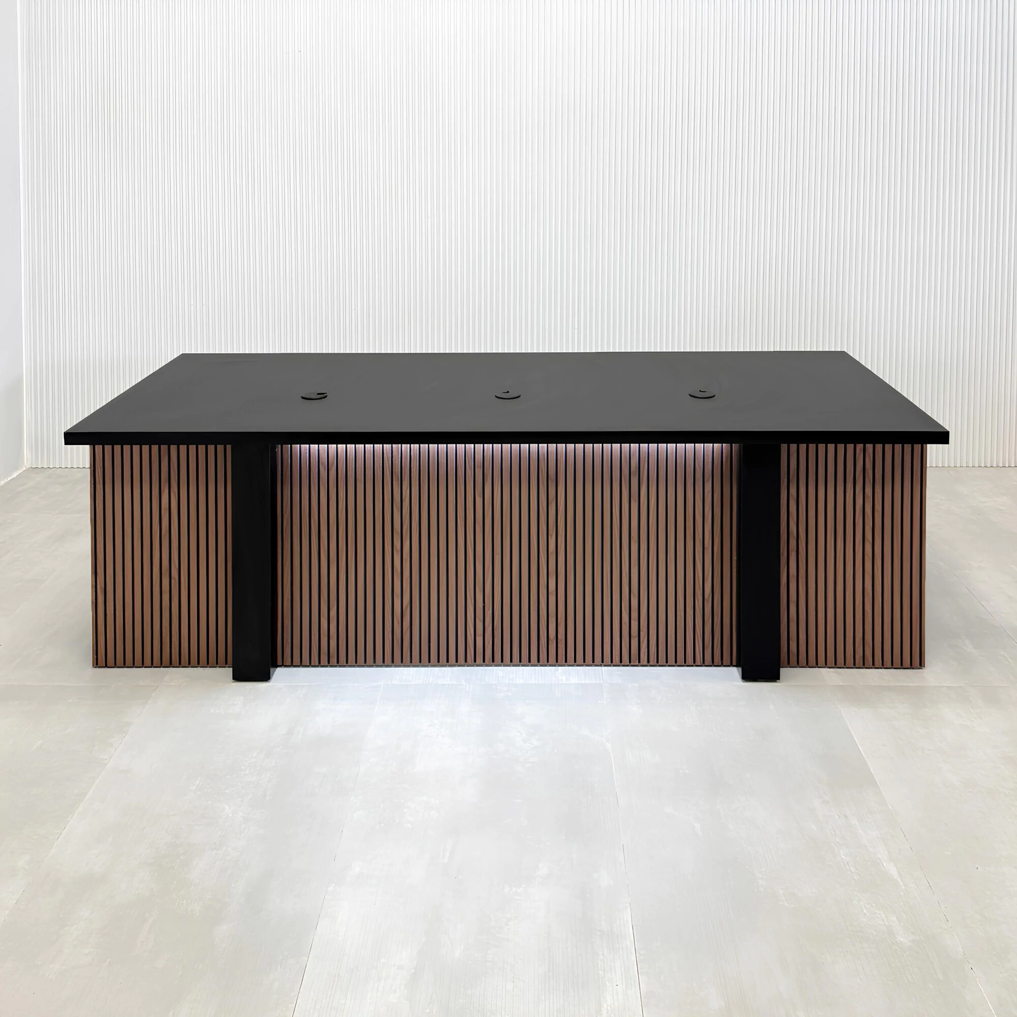 Savannah Handmade Podcast Table