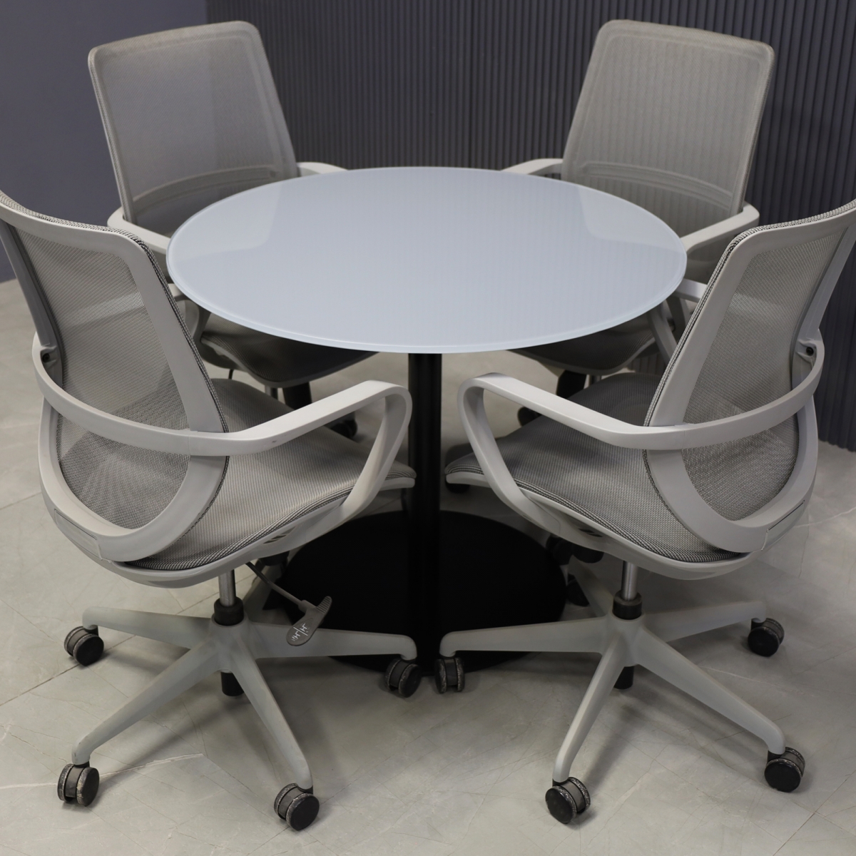California Round Conference Table with Tempered Glass Top