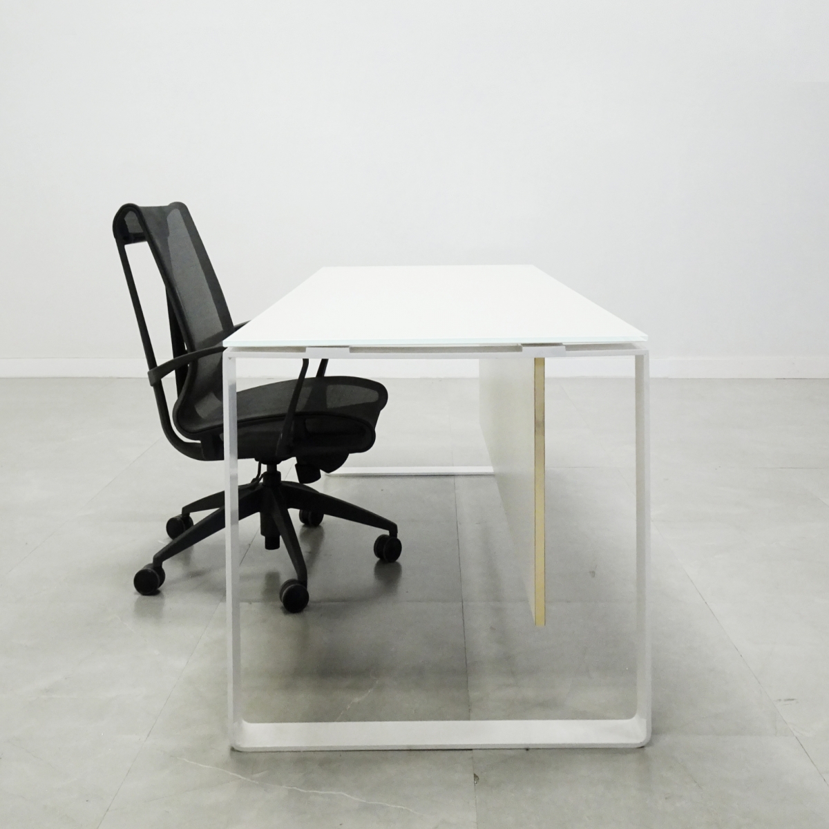 Aspen Glass Top Office Desk 