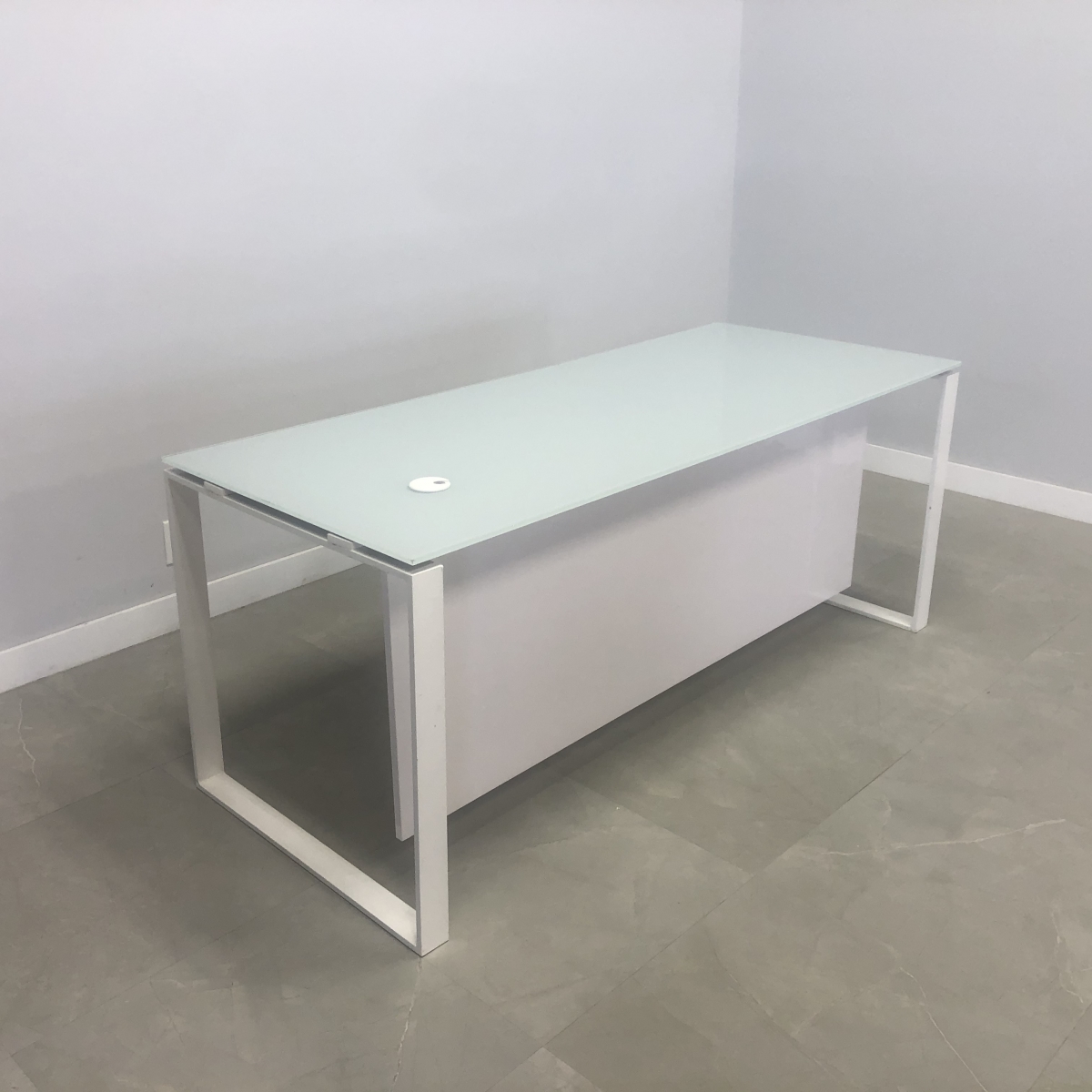 Aspen Straight Office Desk With Glass Top