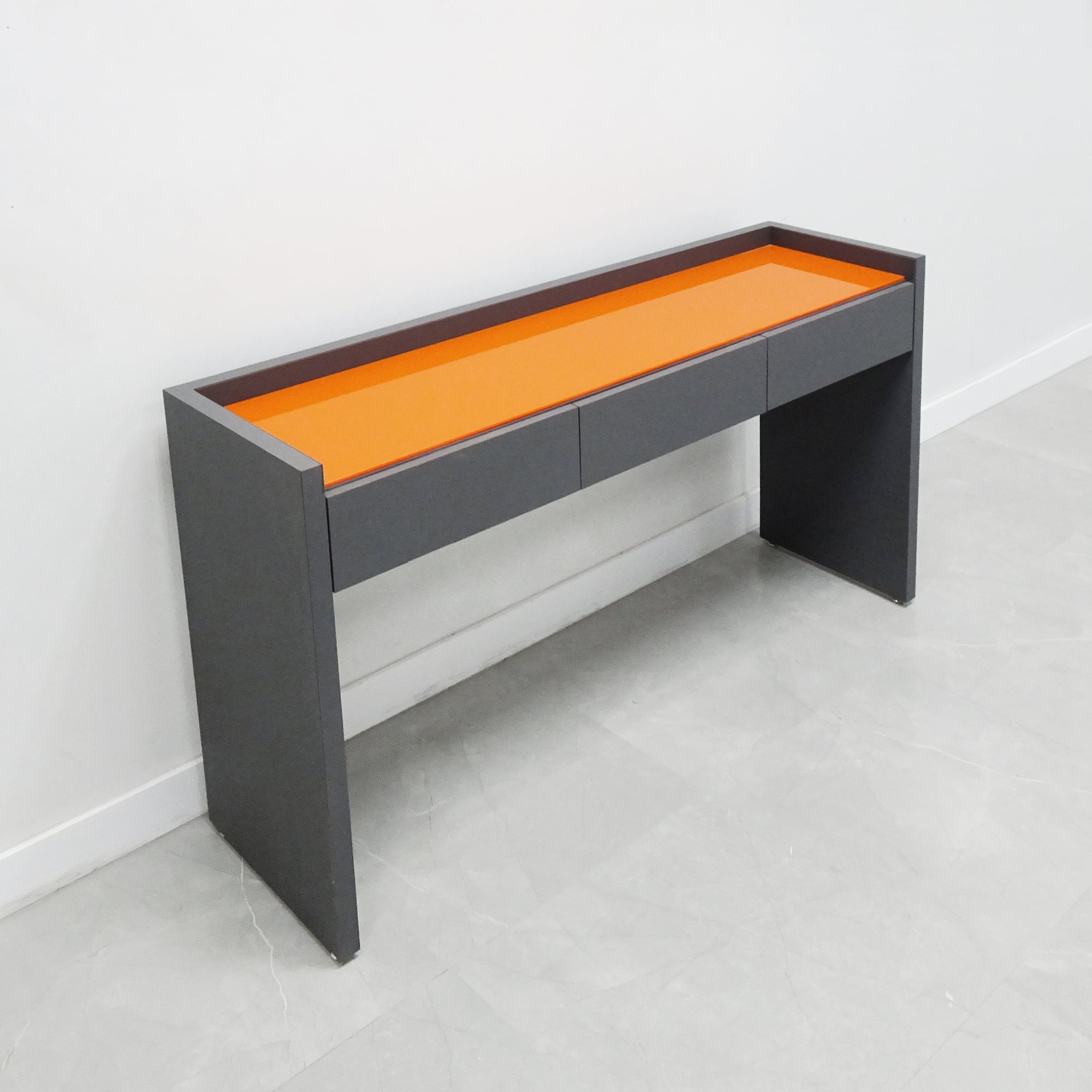 Avenue Collection
